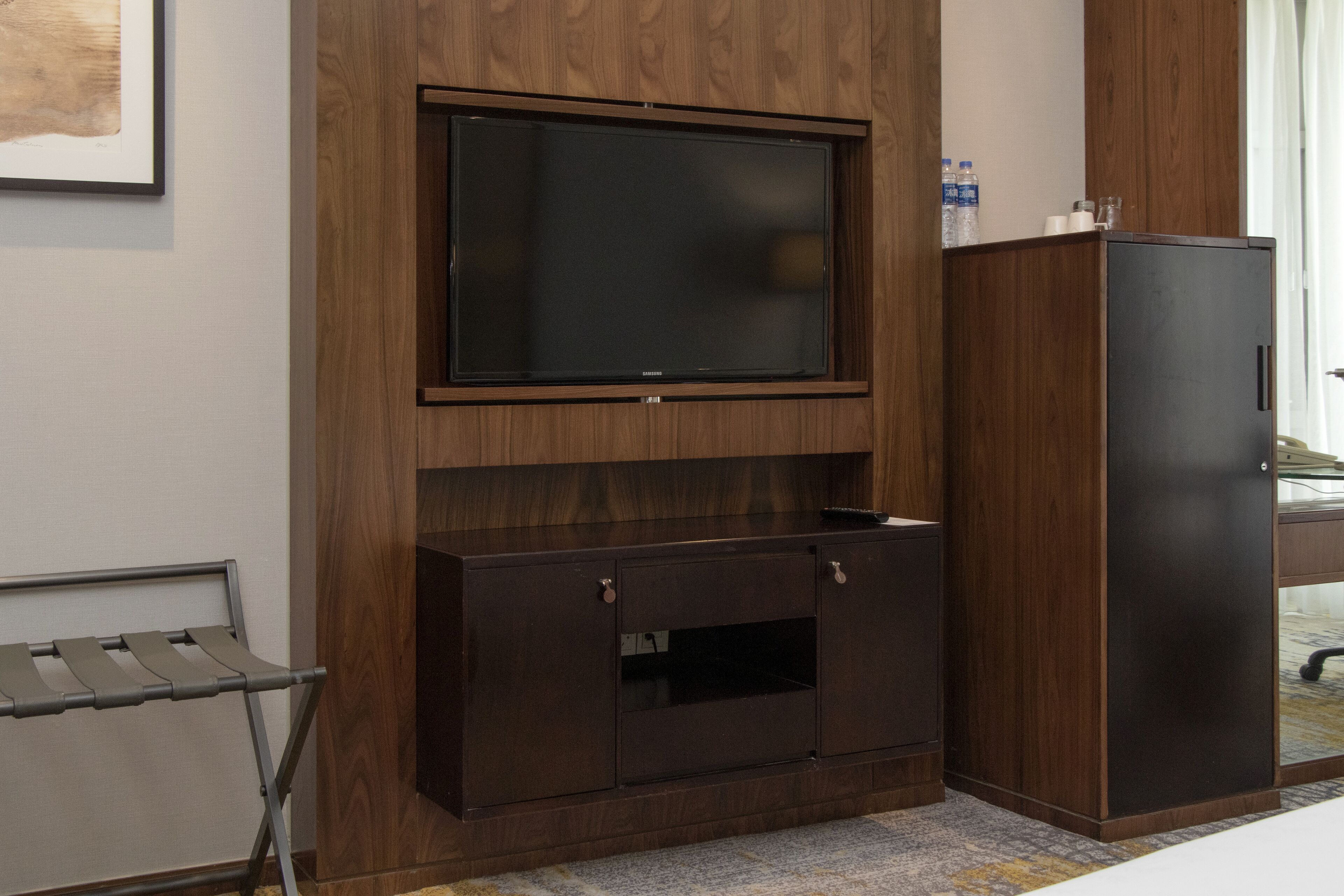 premium bedding, down duvets, minibar, in-room safe