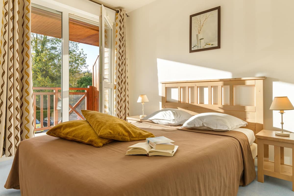 Iron/ironing board (on request), cots/infant beds, WiFi