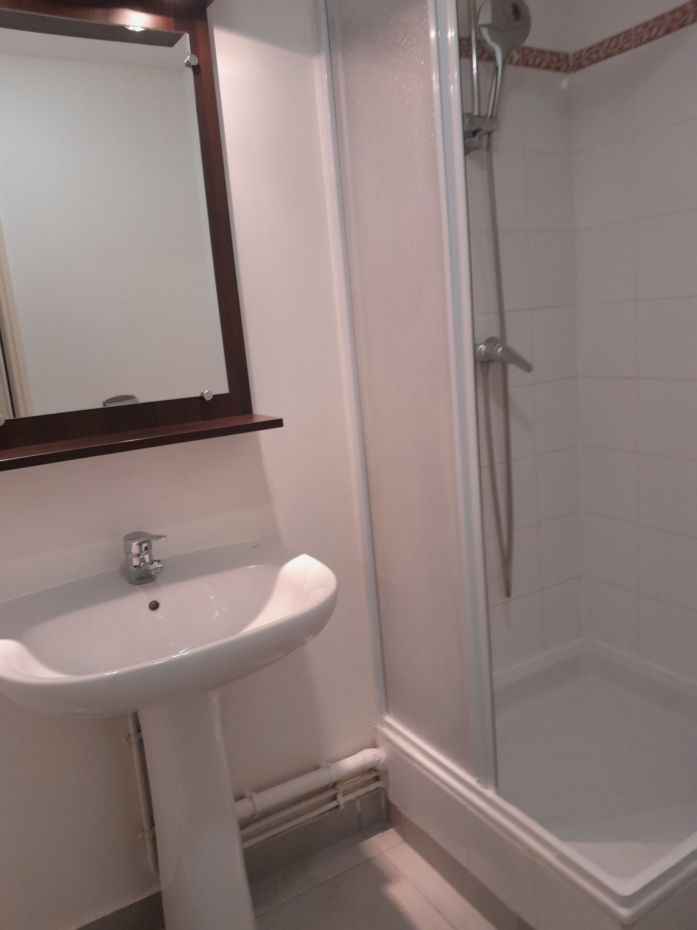 2 pièces Duplex ou 3 pièces, 6 personnes | Douche de la salle de bain