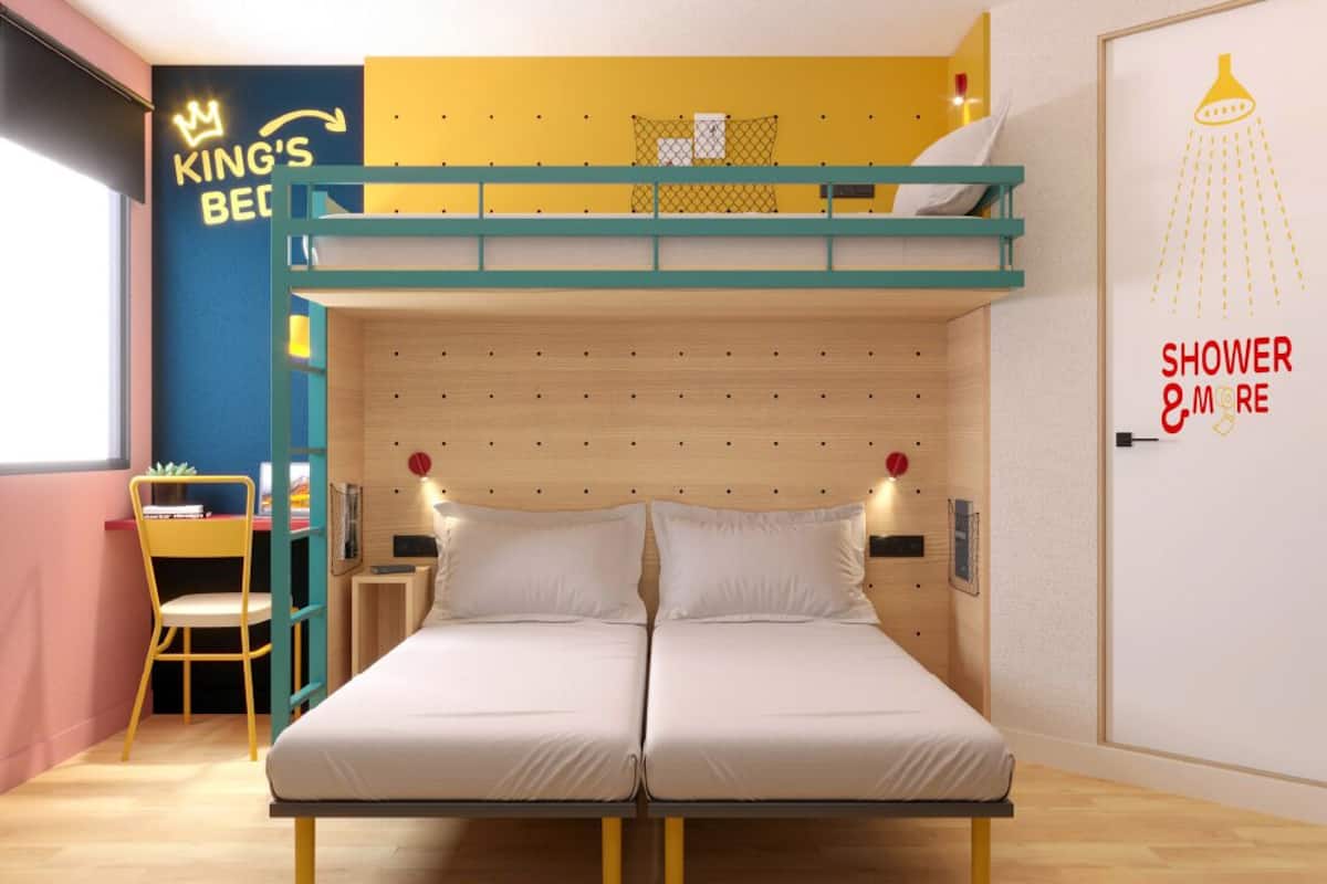 desk, blackout curtains, free wifi, bed sheets