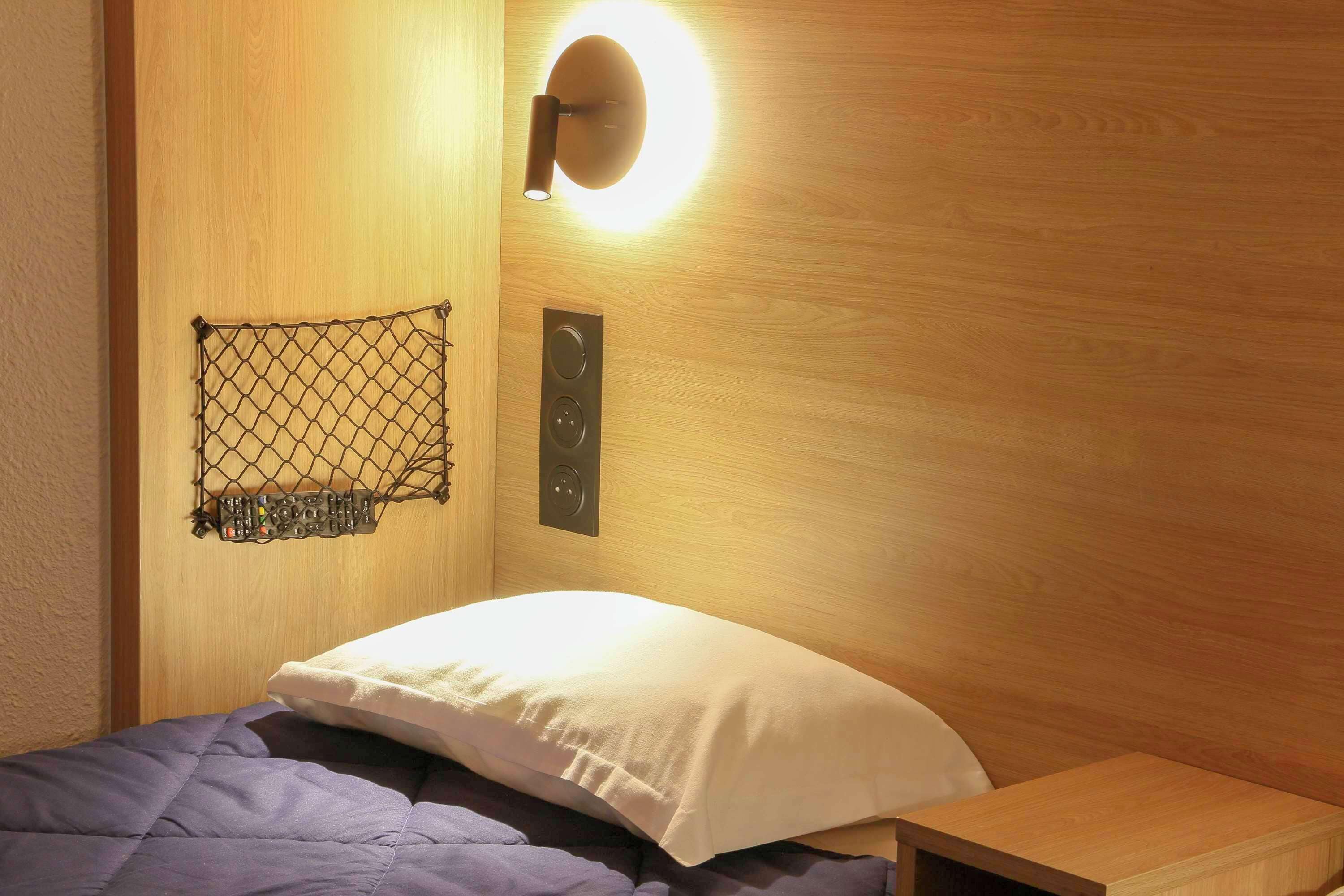 desk, blackout curtains, free wifi, bed sheets