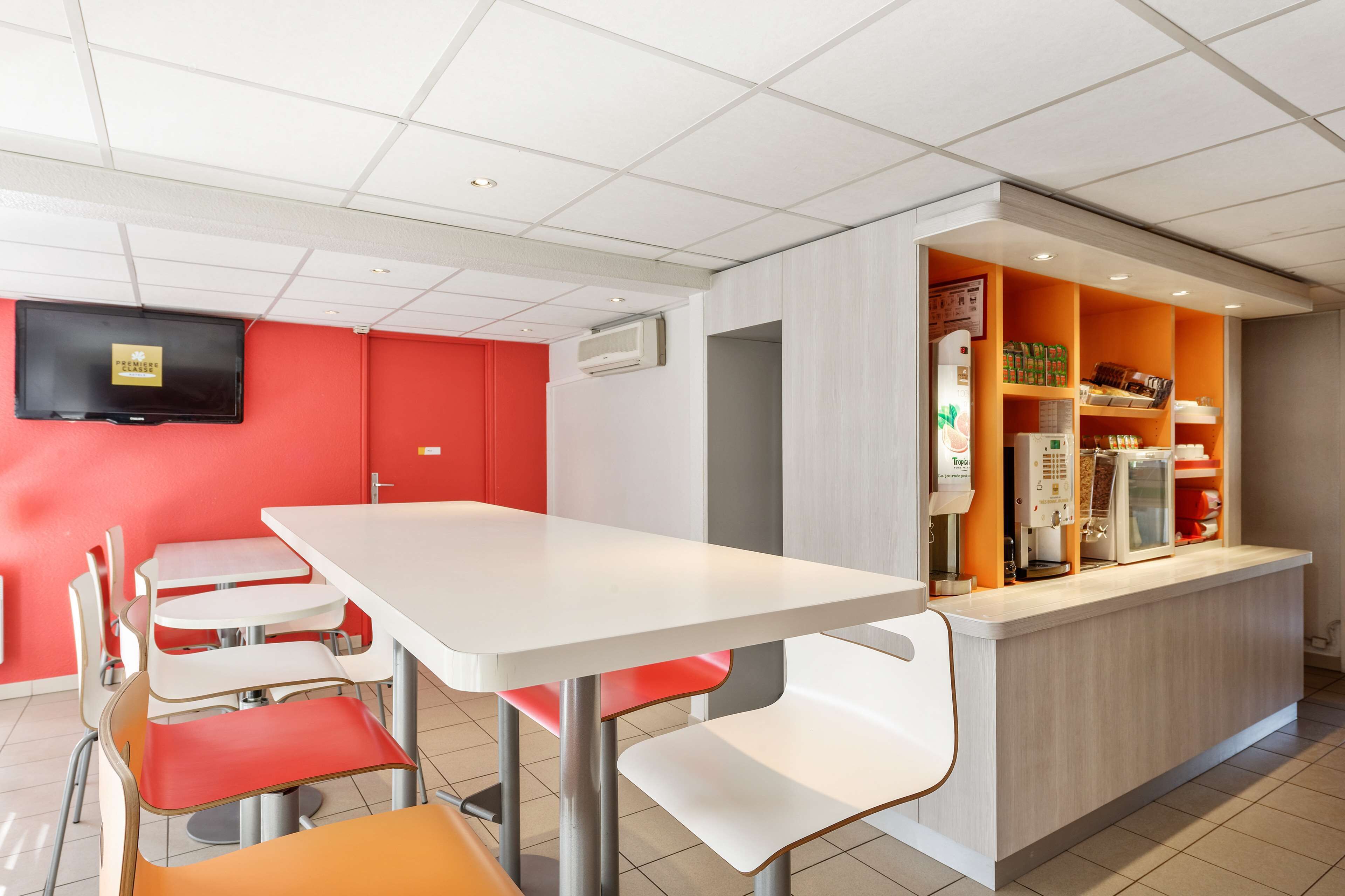 Foto - Premiere Classe Marseille La Valentine