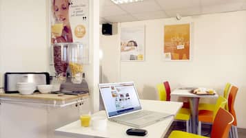 Daily buffet breakfast (EUR 6.50 per person)