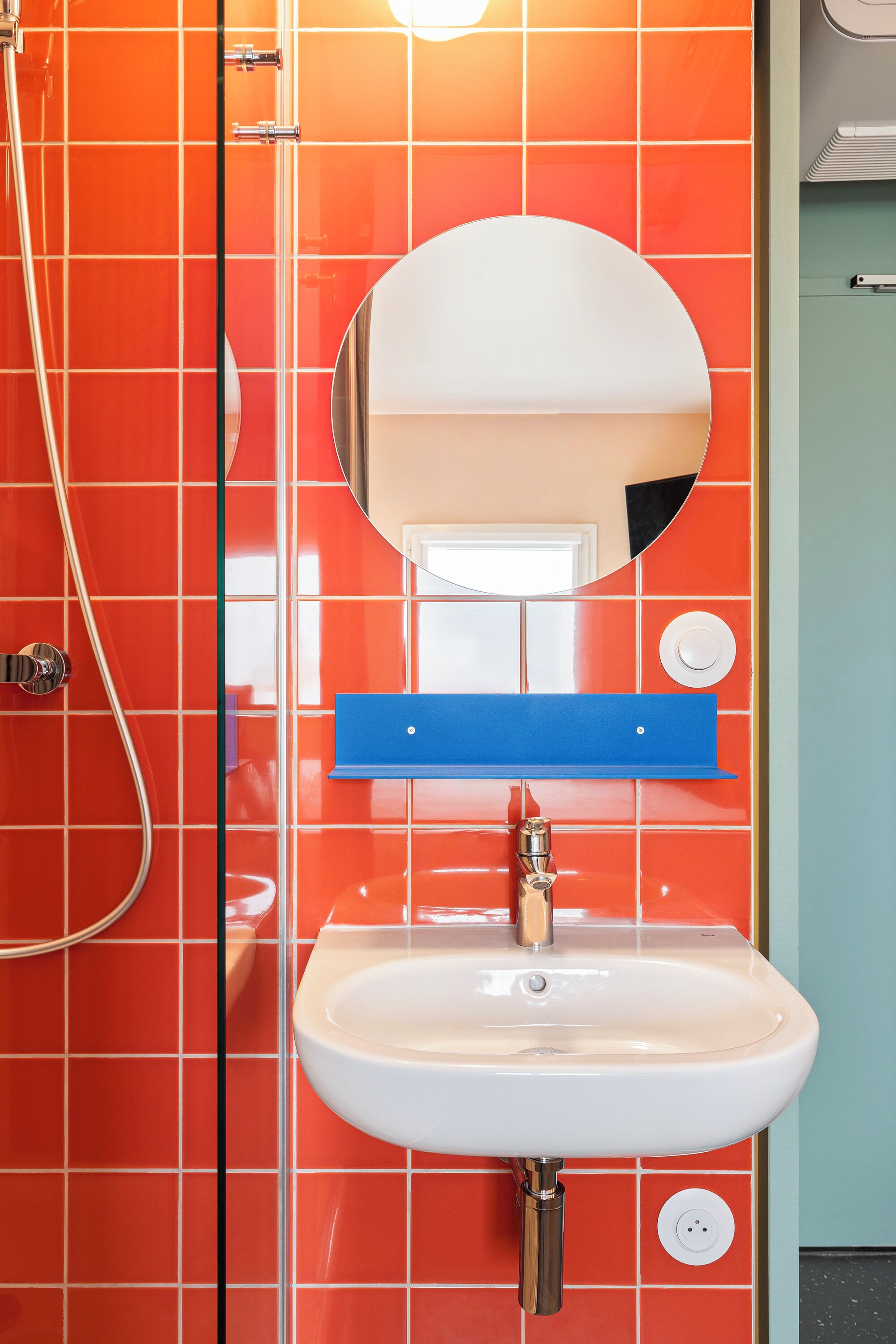 shower, eco-friendly toiletries, towels