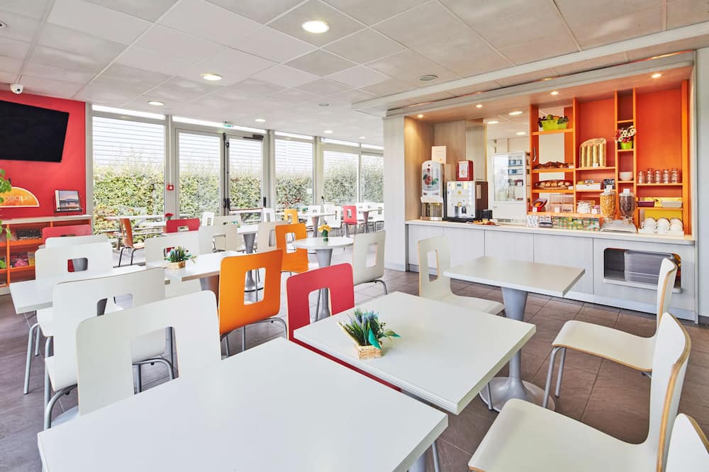 Premiere Classe Avignon Sud - Parc des Expositions