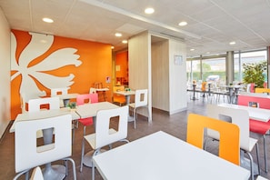Daily buffet breakfast (EUR 7.20 per person)