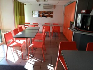 Restaurant - Premiere Classe Saint Etienne Nord - Villars (Villars)