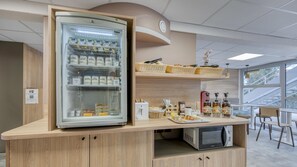 Dagelijks continentaal ontbijt (toeslag)