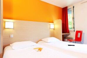 1 bedroom, premium bedding, desk, soundproofing - Premiere Classe - Montelimar Nord (Les Tourrettes)