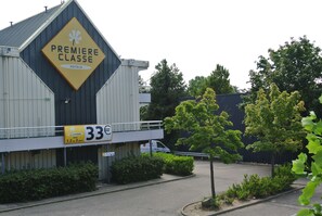Exterior - Premiere Classe Lyon Sud - Chasse sur Rhône Vienne (Chasse-sur-Rhone)