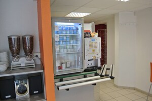 Daily buffet breakfast (EUR 6.5 per person)