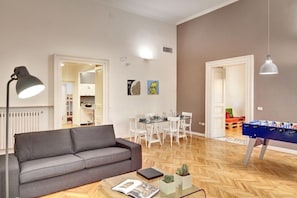 Superior Apartment | Living area | Flat-screen TV - Hotel Piazza Bellini & Apartments (Naples)