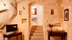 Flat-screen TV - Hotel San Giorgio Matera (Matera)