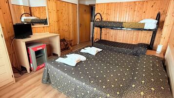 Habitación doble económica | 1 habitación y ropa de cama de alta calidad