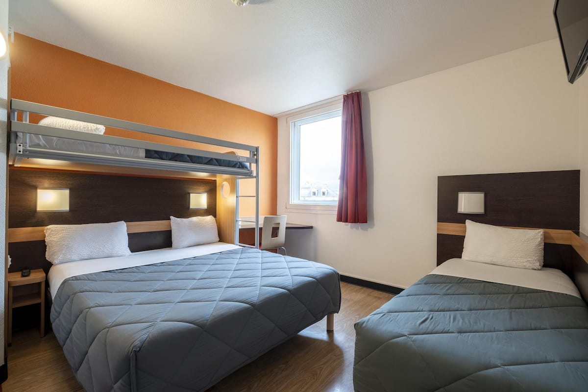 Standard Room, Multiple Beds