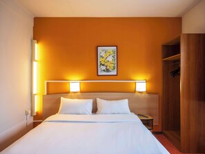 Habitación estándar, 1 cama doble | Escritorio, cortinas opacas, sistema de insonorización y wifi gratis