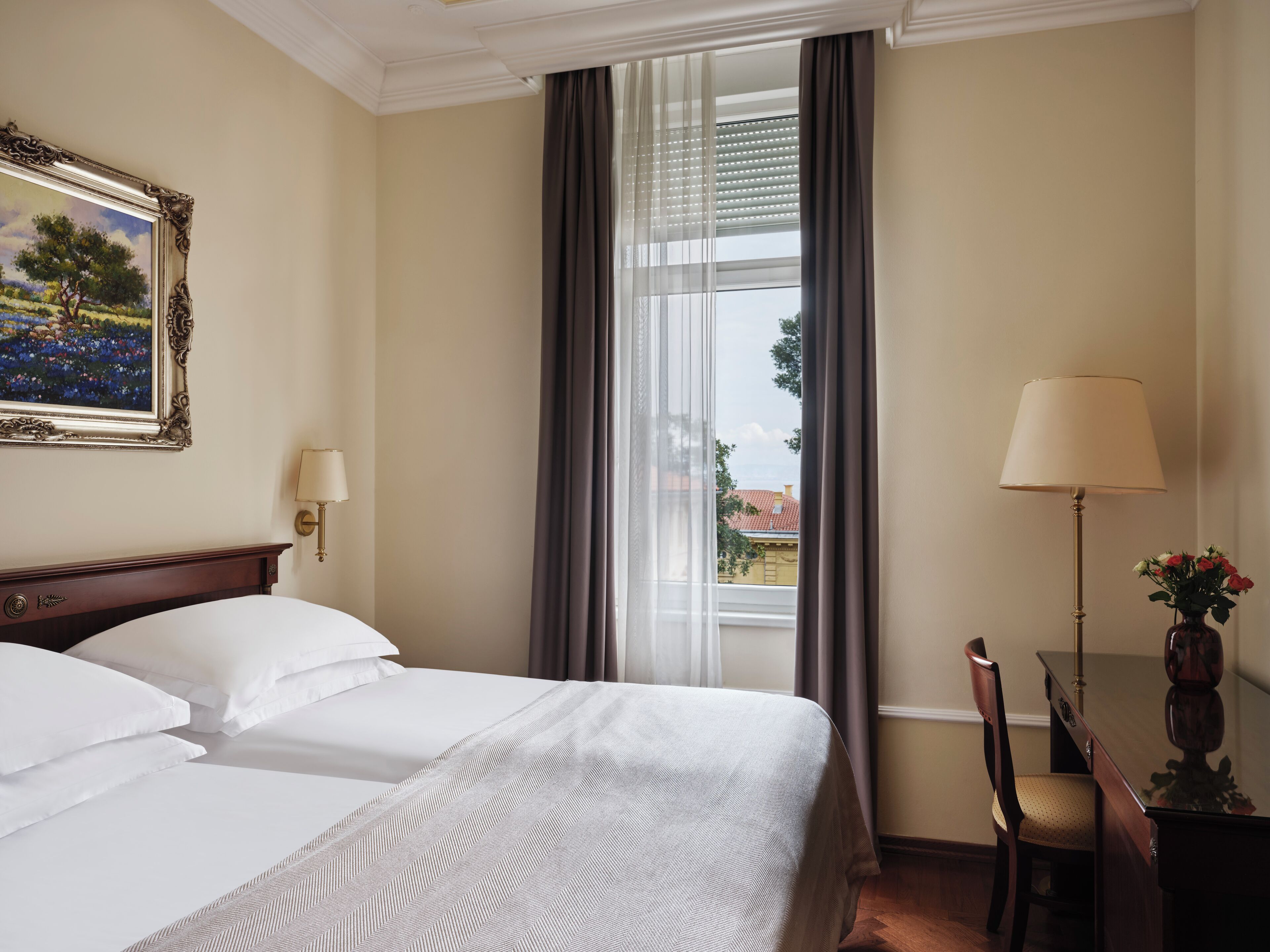 Standard Double or Twin Room, Sea View | Minibar, cribs/infant beds, free WiFi, bed sheets