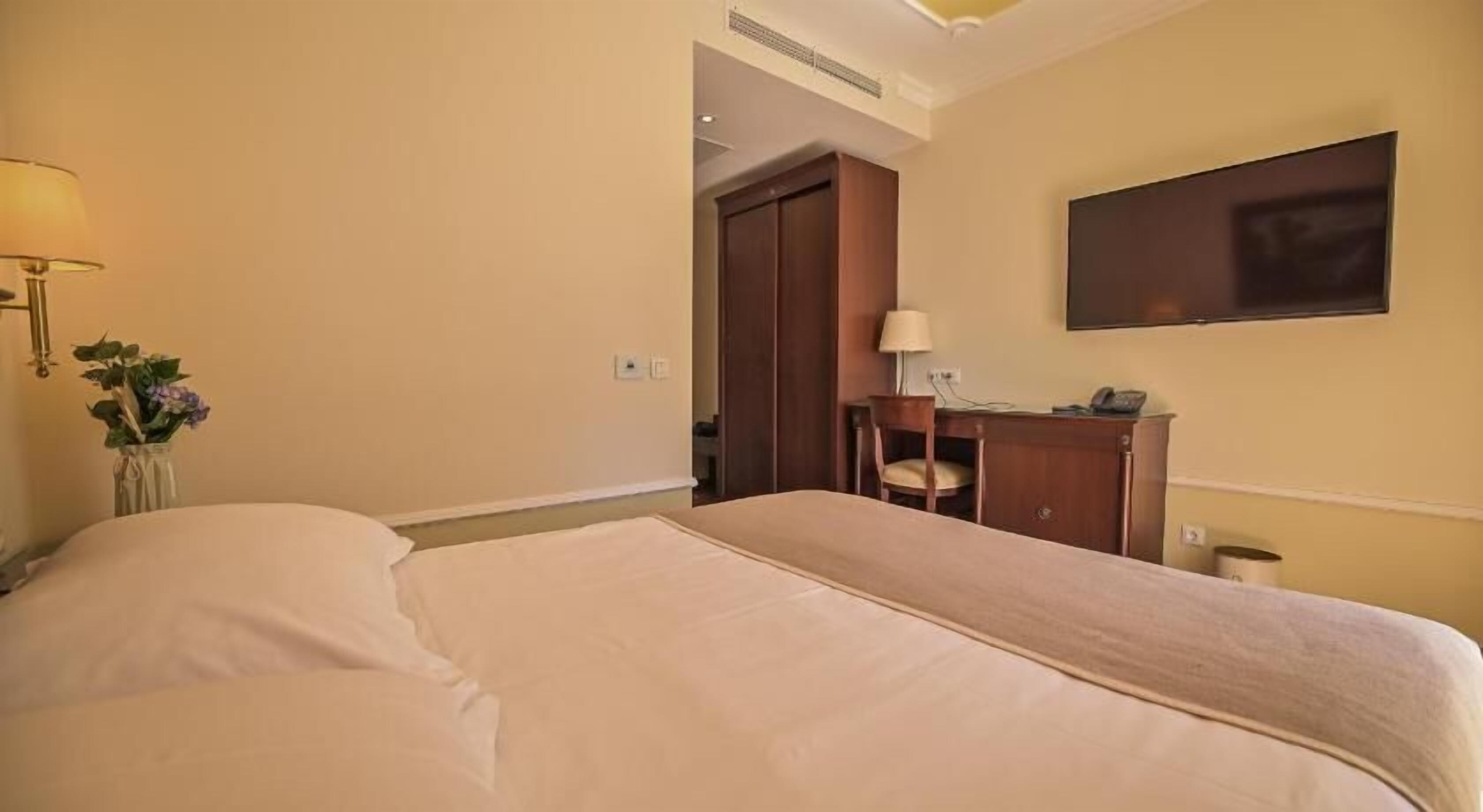 Minibar, cots/infant beds, free WiFi, bed sheets