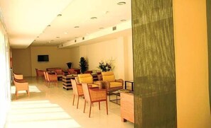 Coin salon dans le hall