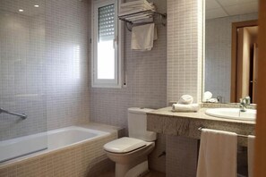 Apartment, 2 Bedrooms | Bathroom