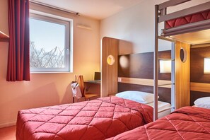 Standard Room, Multiple Beds | Desk, blackout drapes, free cribs/infant beds, free WiFi