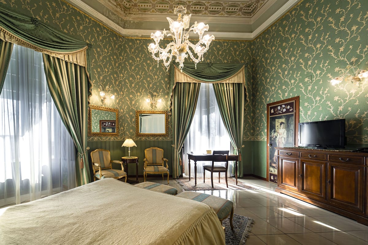 suite | view from room