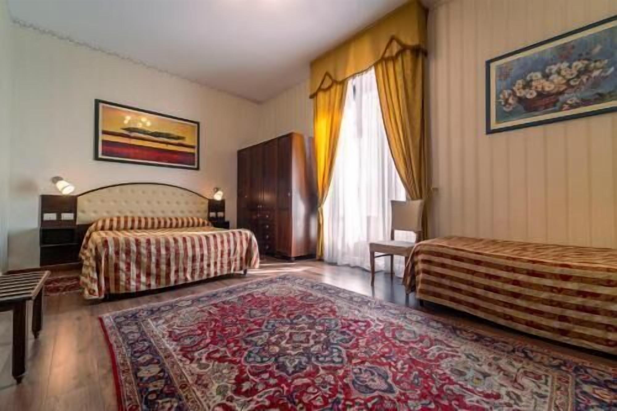 Minibar, in-room safe, soundproofing, iron/ironing board