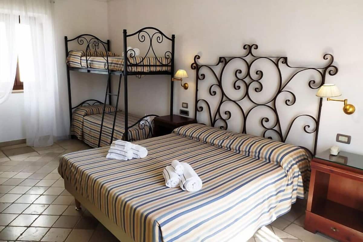 Down comforters, minibar, in-room safe, desk