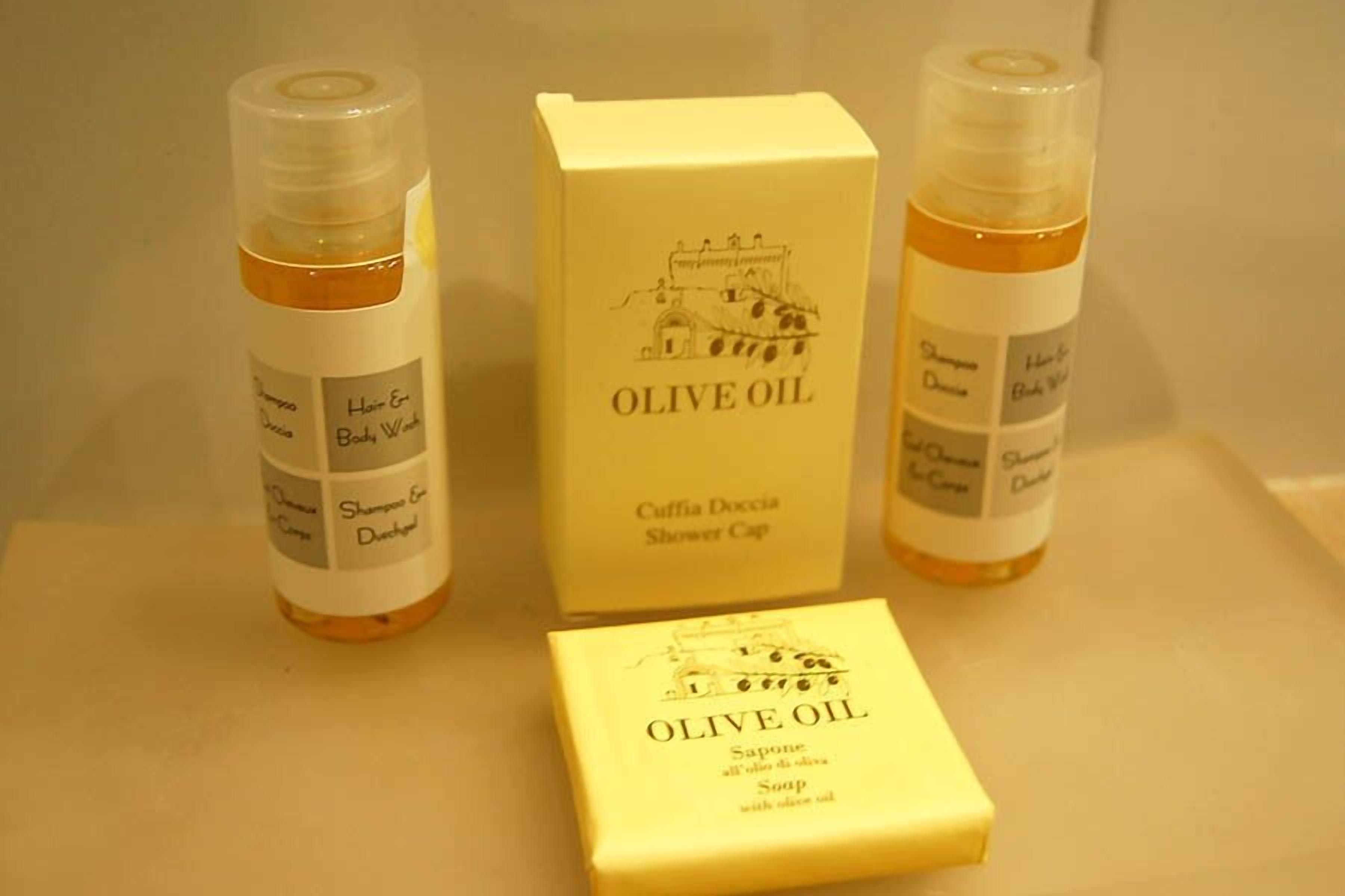 comfort single room | 1 bedroom, down duvets, minibar, in-room safe