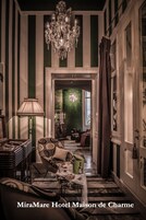 1 dormitorio, edredones de plumas, minibar y caja fuerte