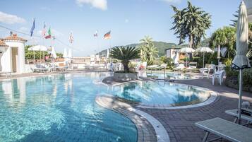 Hồ bơi ngoài trời, dù/ô trên bãi biển/hồ bơi