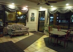 Lobby - Colonie inn and Suites (Latham)
