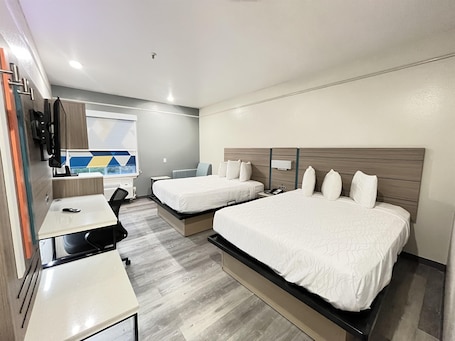 Ropa de cama de alta calidad y escritorio