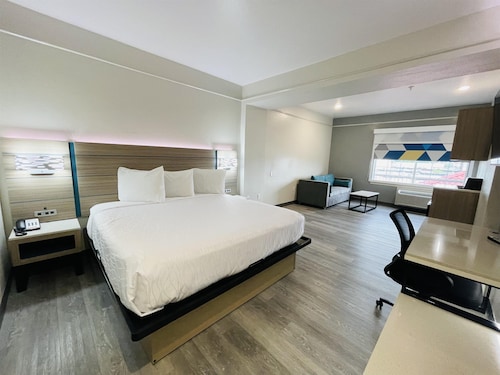 Sonesta Essential Hotel Houston-I-45 Spring