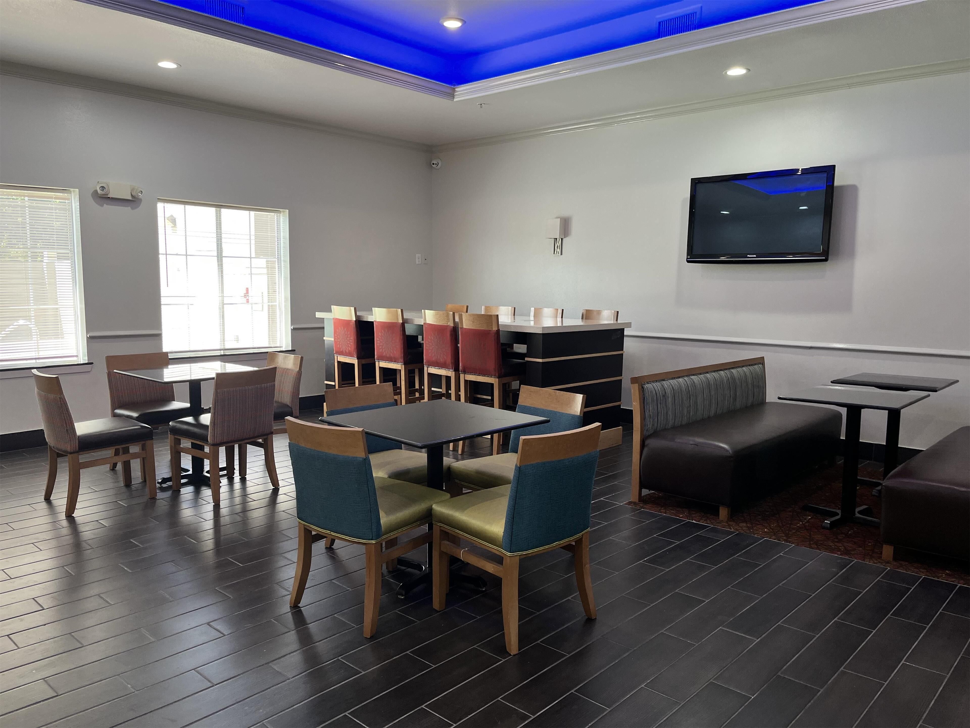 Photo - Sonesta Essential Hotel Houston-I-45 Spring