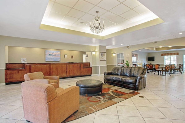Lobby - La Quinta by Wyndham PCB Coastal Palms (Panama City Beach)