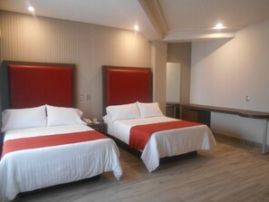 Family Suite, 2 Double Beds | Premium bedding, in-room safe, desk, blackout drapes - Hotel Puente Real (Puebla)