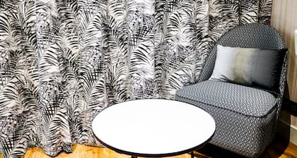 CADET Residence by Collection VESPER