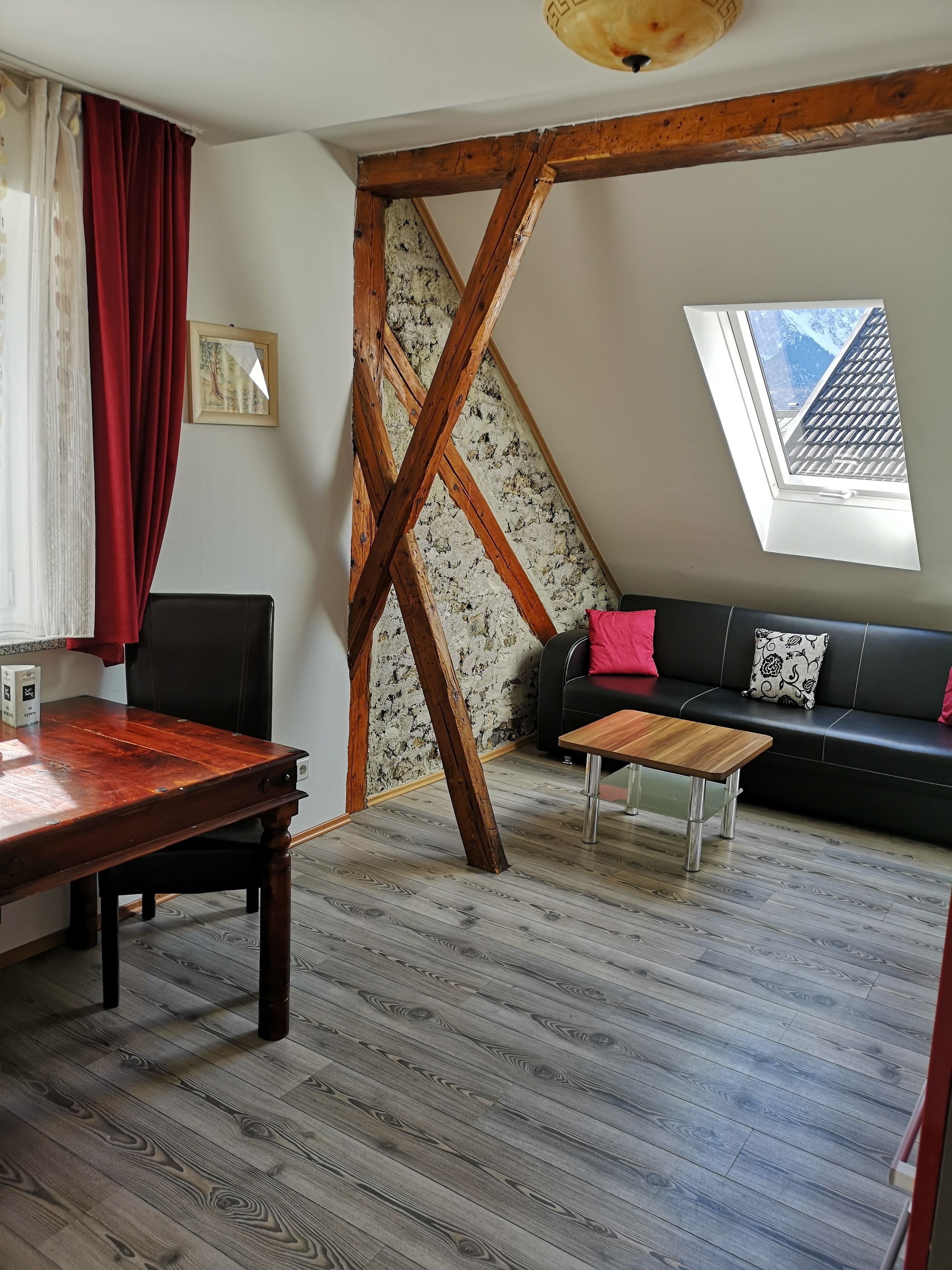 Comfort-Apartment, Annex | Minibar, individuell dekoriert, individuell eingerichtet, Schreibtisch