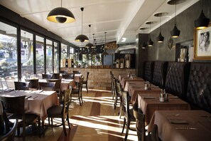 Breakfast, lunch, dinner served; Regional cuisine, al fresco dining