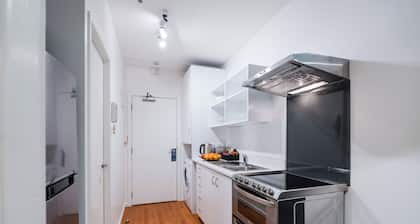 Gilmer Apartment Hotel