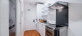 Gilmer Apartment Hotel