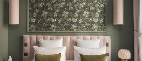 Premium bedding, minibar, in-room safe, desk