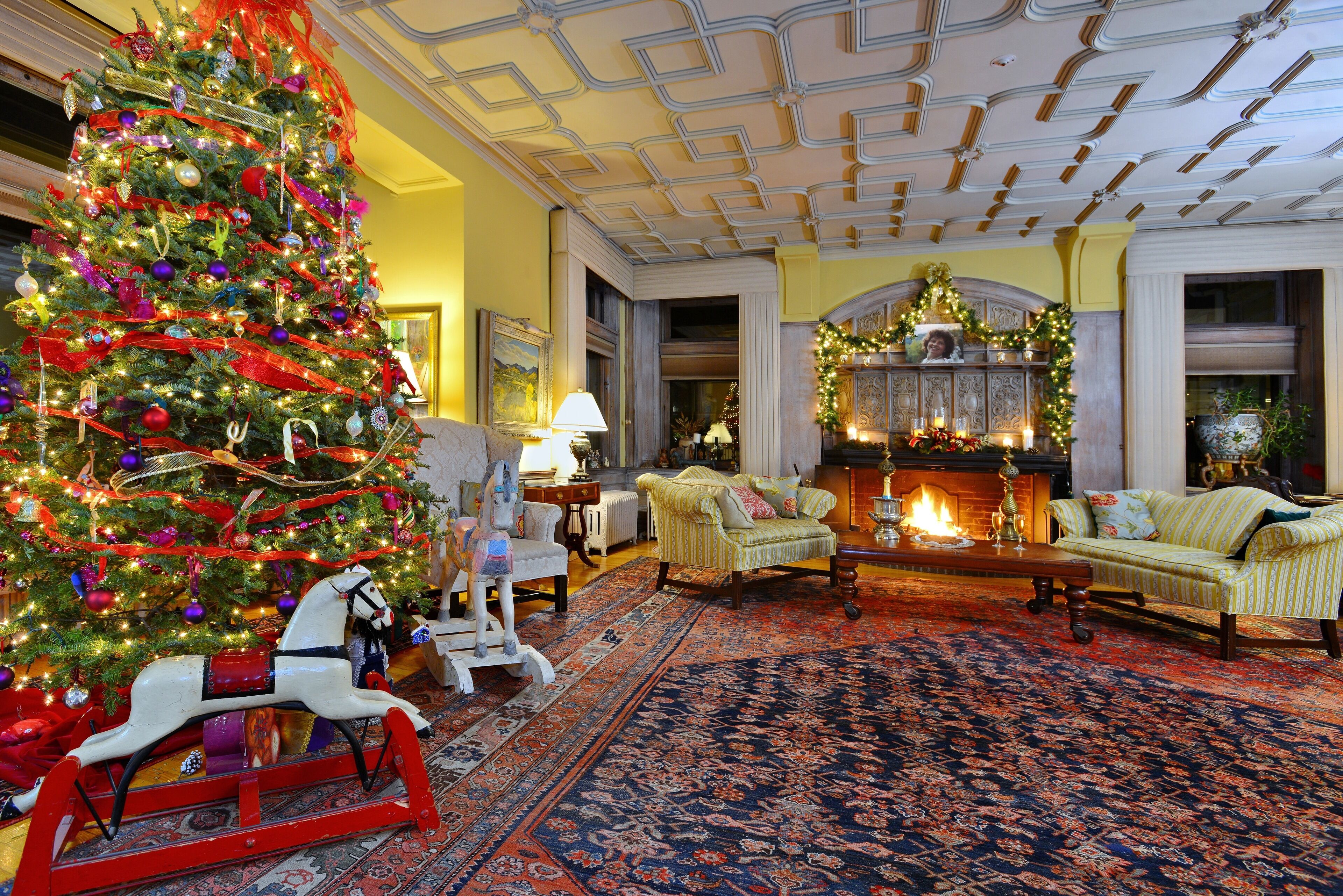 exclusive villa, fireplace, mountain view | living area | 50-inch flat-screen tv with satellite channels, tv, ping pong