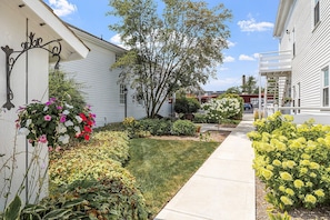 Garden - The Rochester Inn, A Historic Hotel (Sheboygan Falls)
