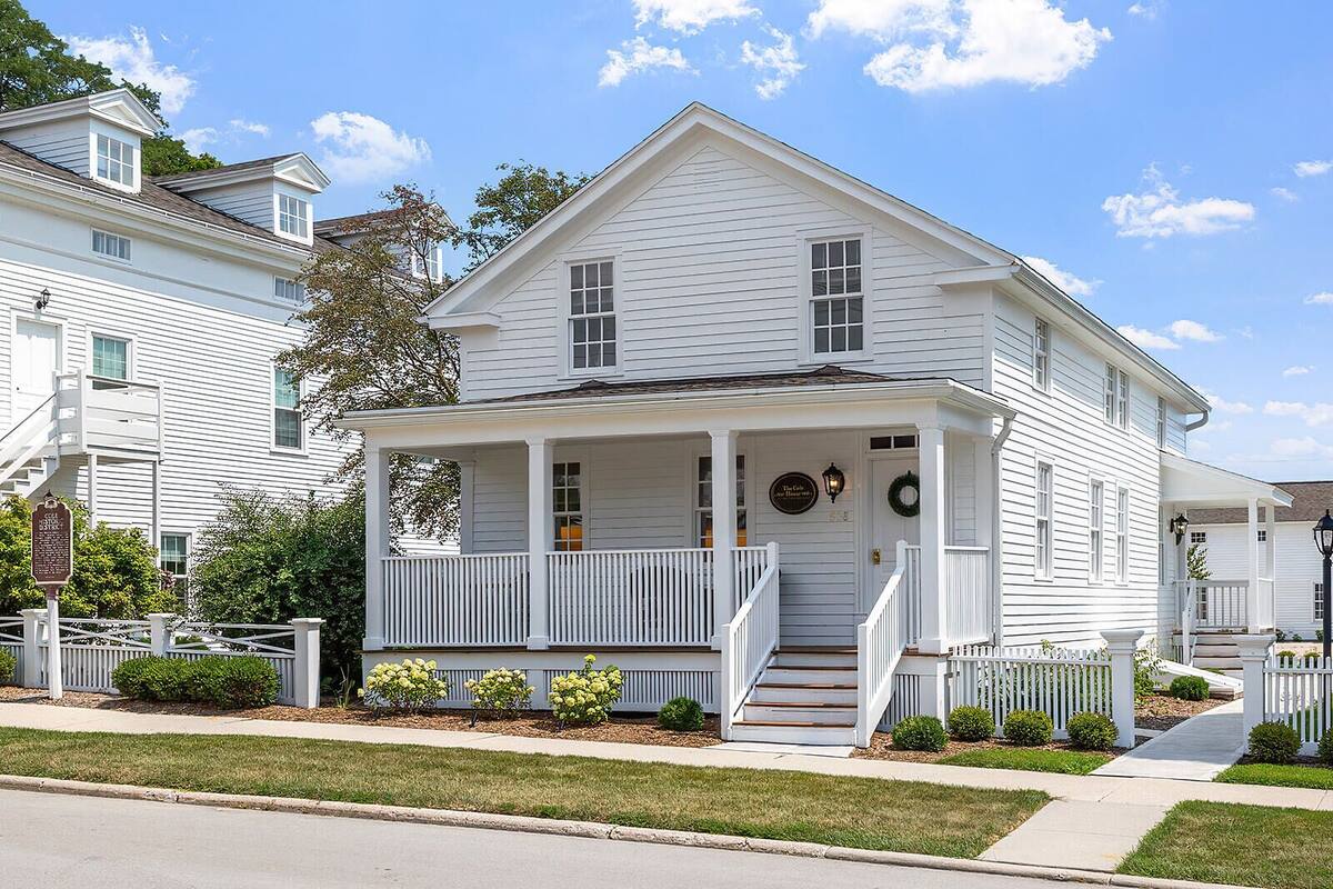 Cottage (The Cole House, built in 1842)