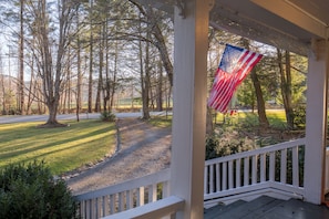 Porch - Taylor House Inn (Sugar Grove)