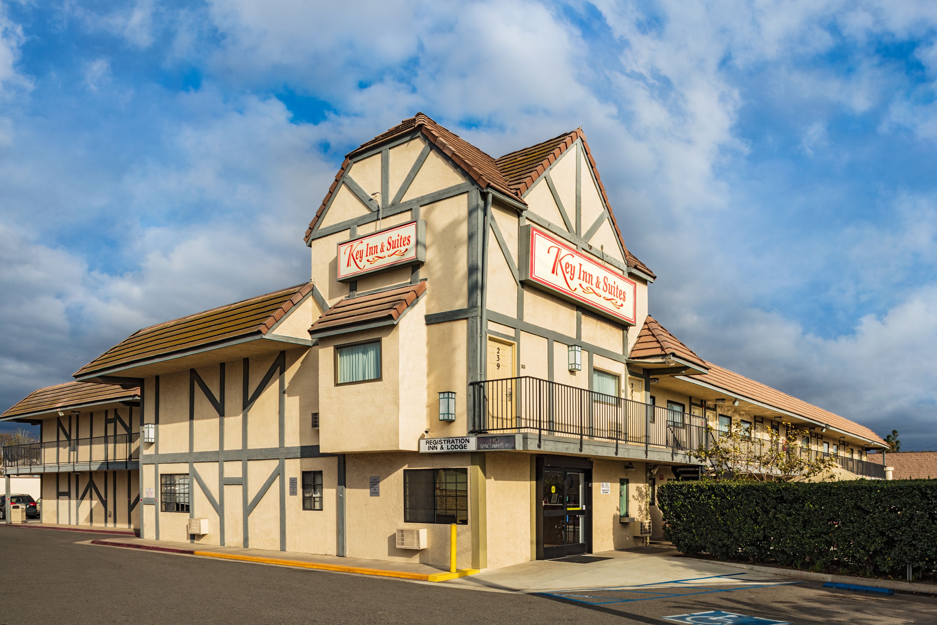 Photo - Key Inn & Suites