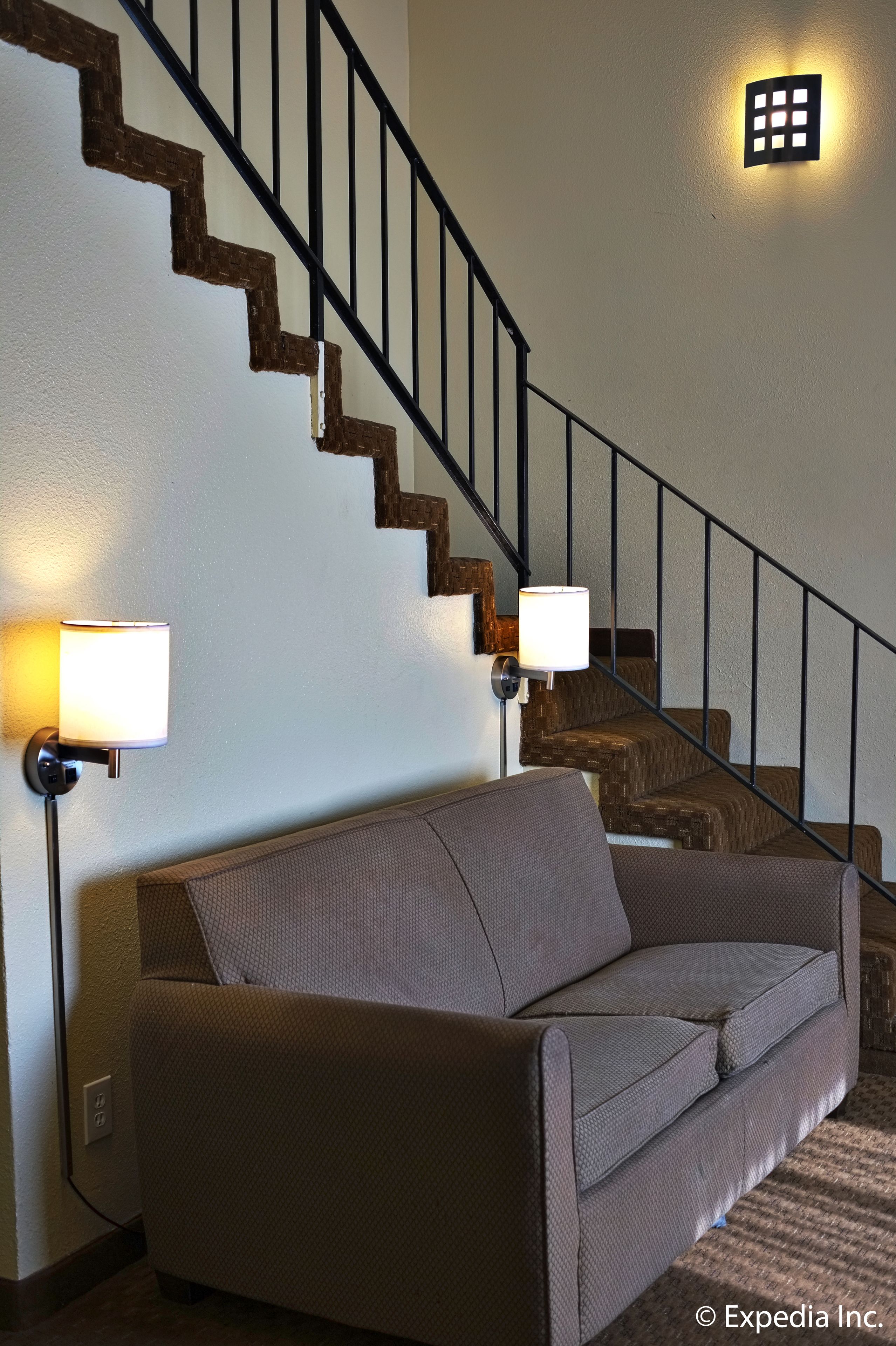 Photo - Key Inn & Suites