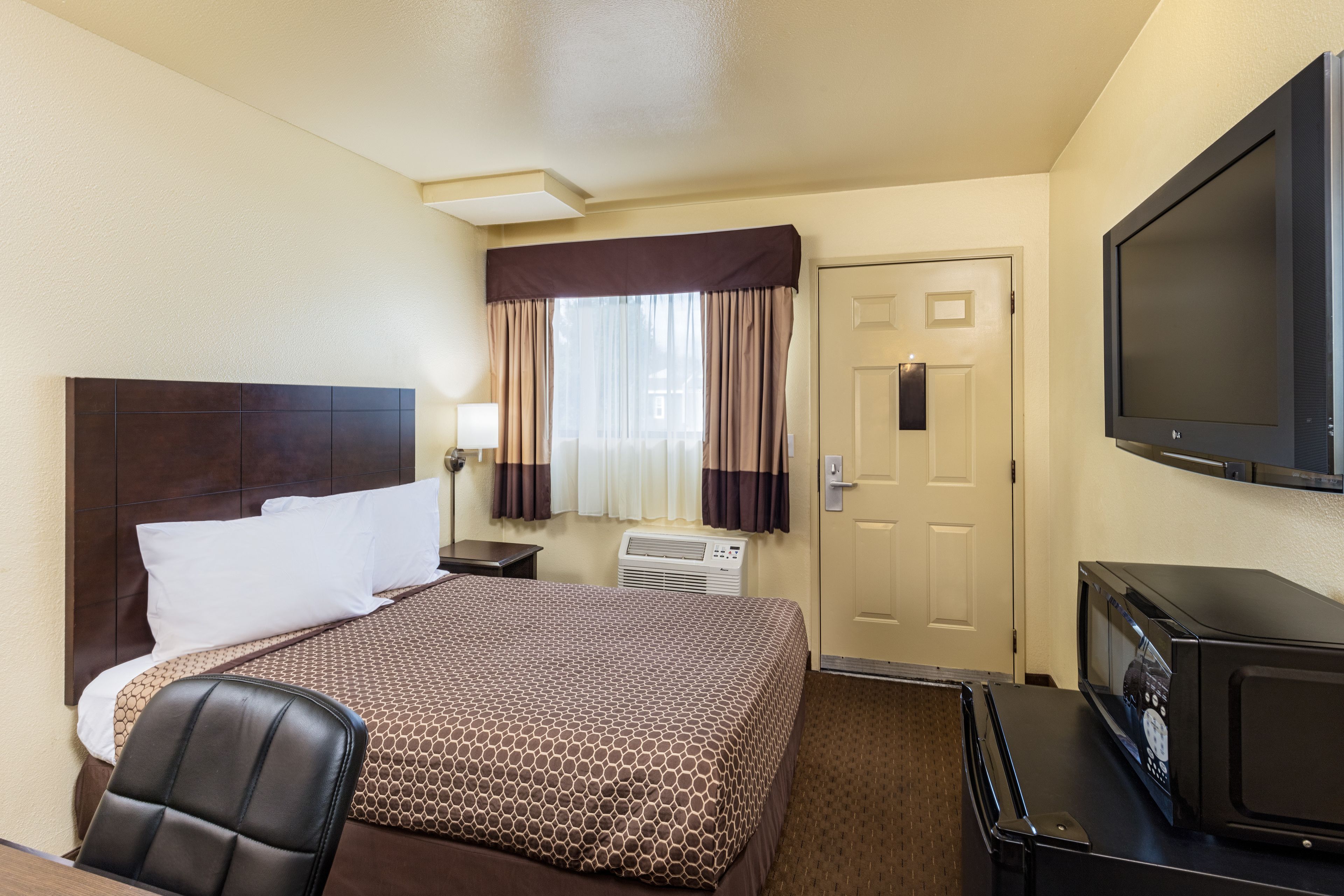 Photo - Key Inn & Suites